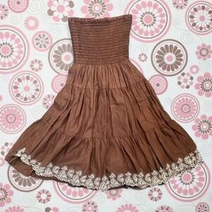 Y2K strapless babydoll dress with floral embroidery